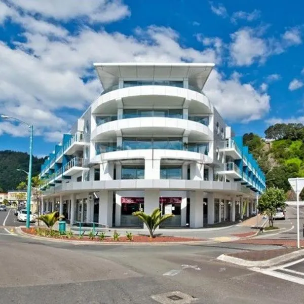 Quayside Luxury Apartments, hotel en Waiotahi