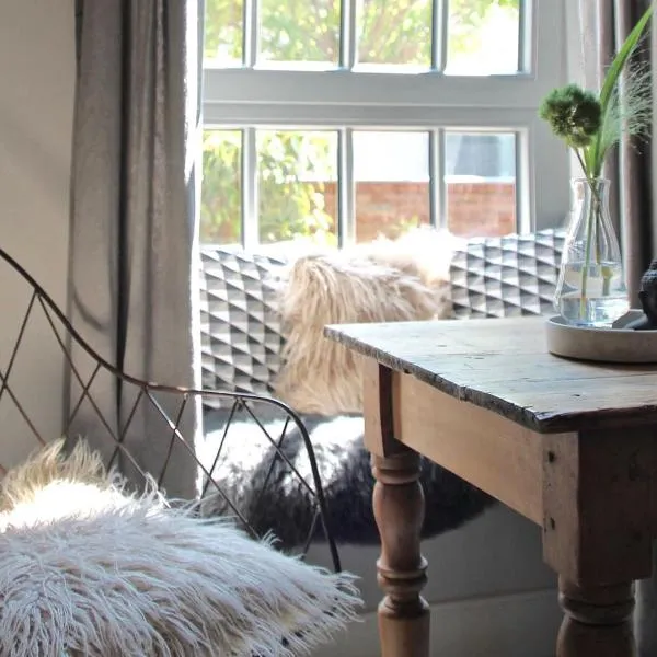 Exklusive Designferienwohnung The Backyard TBY 02 – hotel w Trewirze