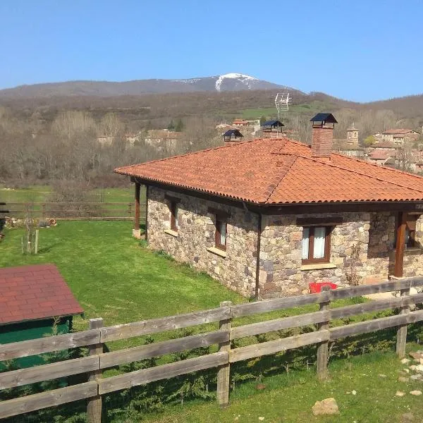 Casa de campo sierra de la demanda, hotel in Tolbaños de Arriba