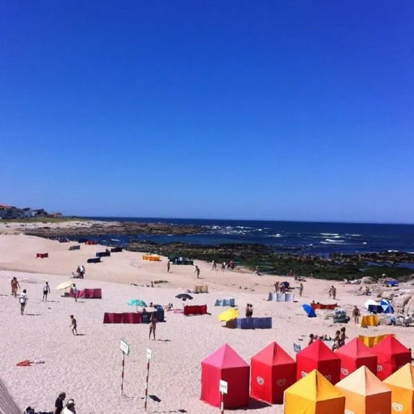 Trajadinha FêloHouse, hotel v destinaci Caminha