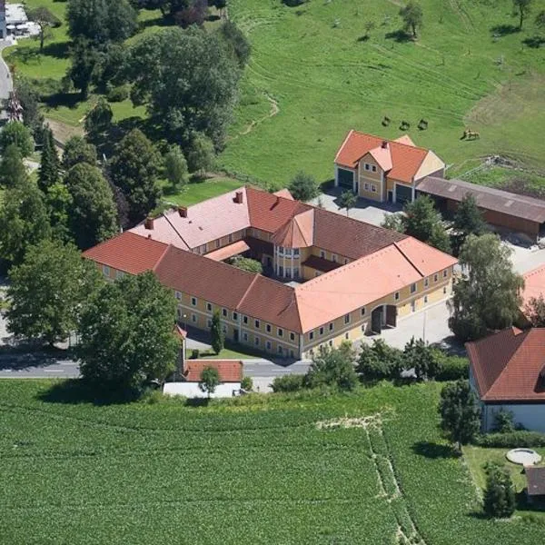 Gasthof Fischer Dörnbach, hotel en Wilhering