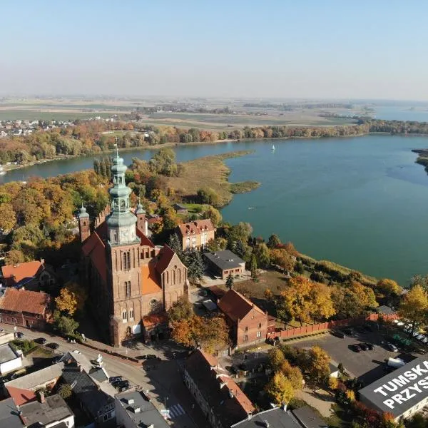 Tumska Przystań, hotel u gradu Helmža