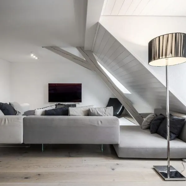 Luxury Penthouse Apartment, hotel in Zurich