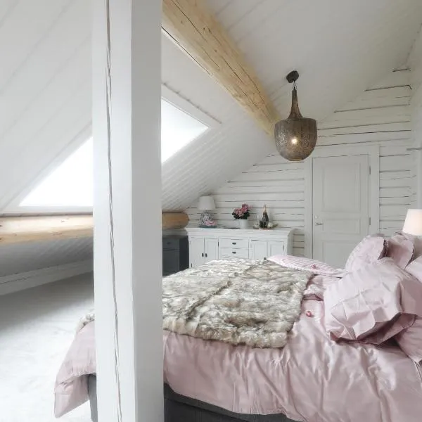 Sara´s Bed and Breakfast, hotel v destinaci Erikslund