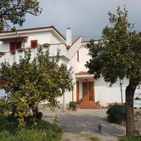 VILLA ELENA, hotel v destinaci Vico Equense
