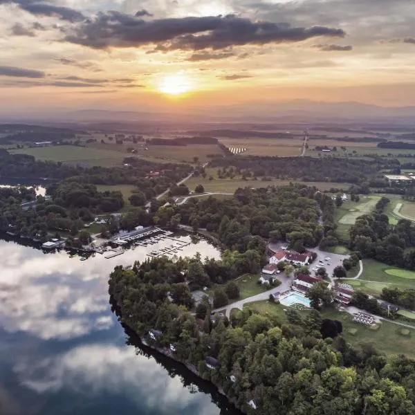 Basin Harbor, готель у місті Vergennes