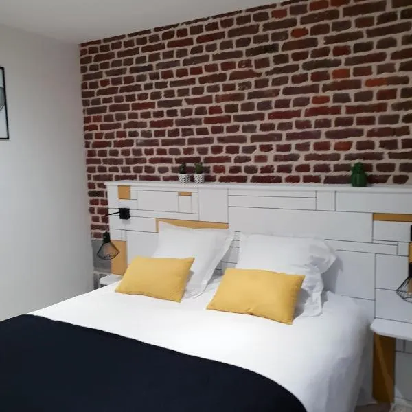 APPART HOTEL LA CENSE PIERROT DES PRINCES – hotel w mieście Saint-Amand-les-Eaux