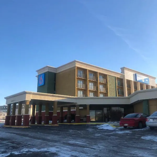 Studio 6-Lincoln, NE - Airport, khách sạn ở Lincoln