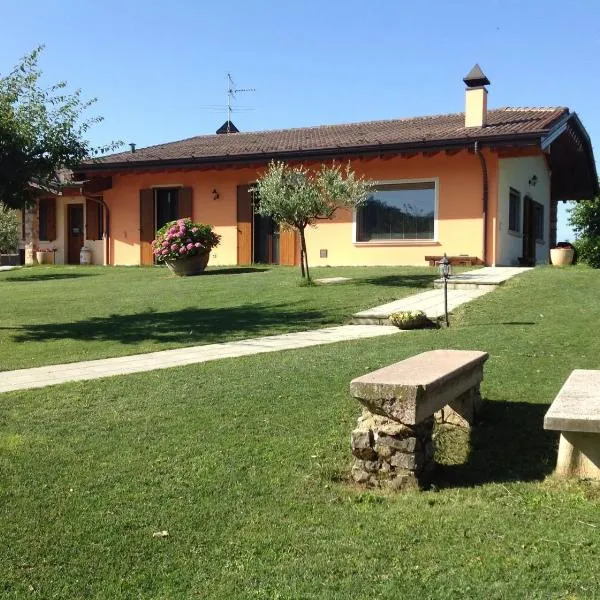 Villa Pasini, hotel u gradu Provaljo d'Izeo