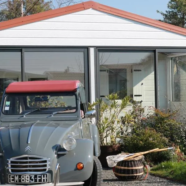 les Bains de Mer, hotel v destinaci Grandcamp-Maisy