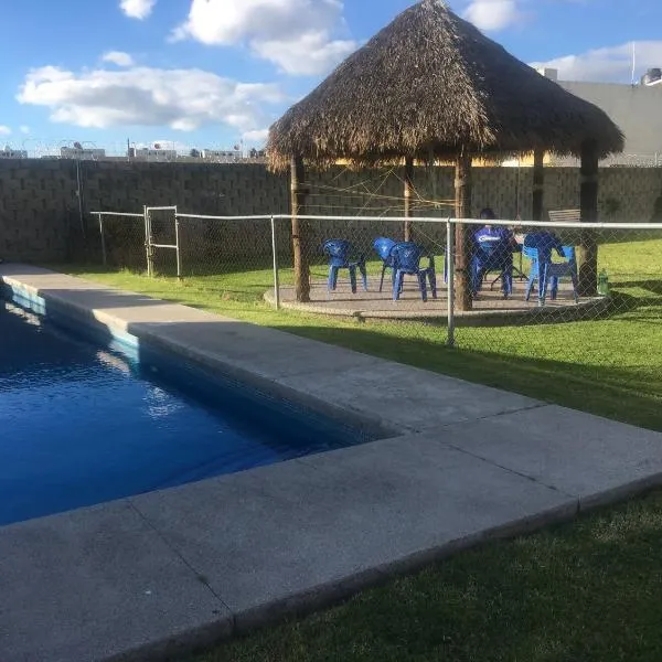 CASA EN EL FRACCIONAMIENTO SAN FERNANDO 1, hotel in Cuautlancingo