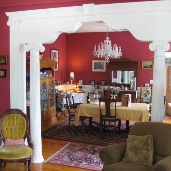 Historic Hill Inn, hotel a Newport