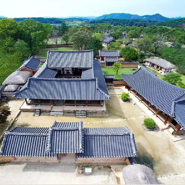 Bukchondaek, hotel in Andong