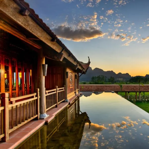 Emeralda Resort Ninh Binh, hótel í Nho Quan