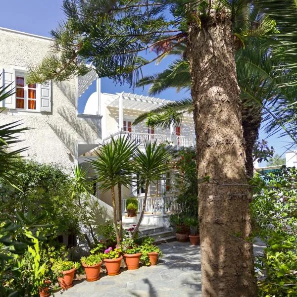 Dolphins Apartments, hotel in Kamari