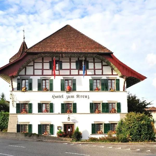 Hotel zum Kreuz, hotel v mestu Schlossrued