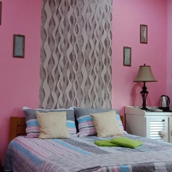 Jazepuri - Jaze 3, hotel v destinaci Kučing