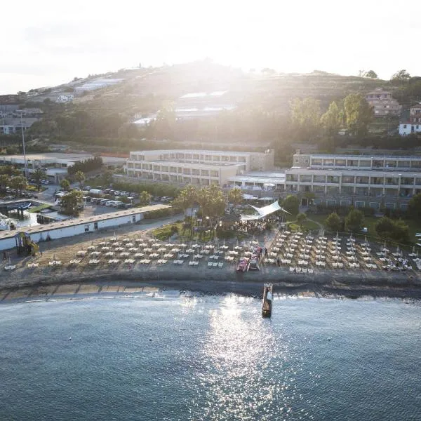 Aregai Marina Hotel & Residence, hotel in Santo Stefano al Mare