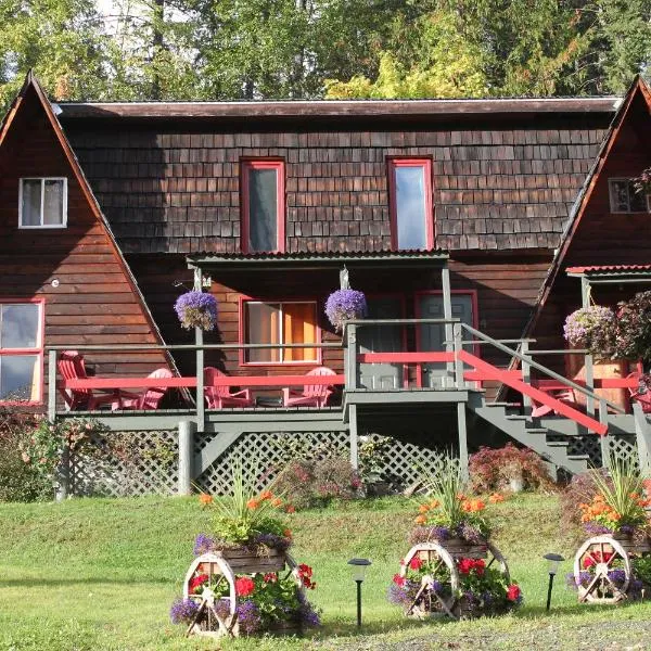 Sunny Bluffs Chalets, hotel in Ainsworth Hot Springs