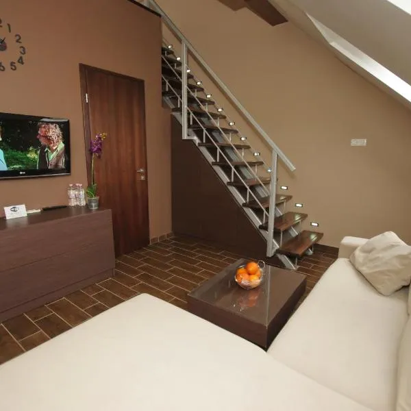Royal Residence Apartments, hotel v destinaci Gyula