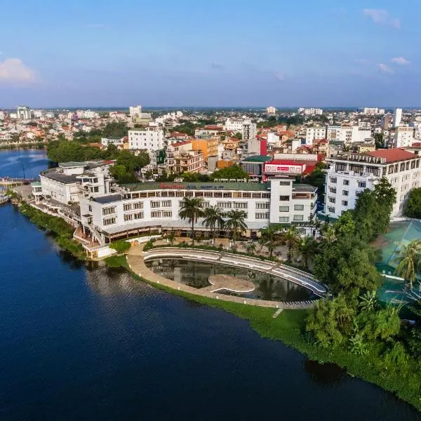 Huong Giang Hotel Resort & Spa, hotel v destinaci Hue
