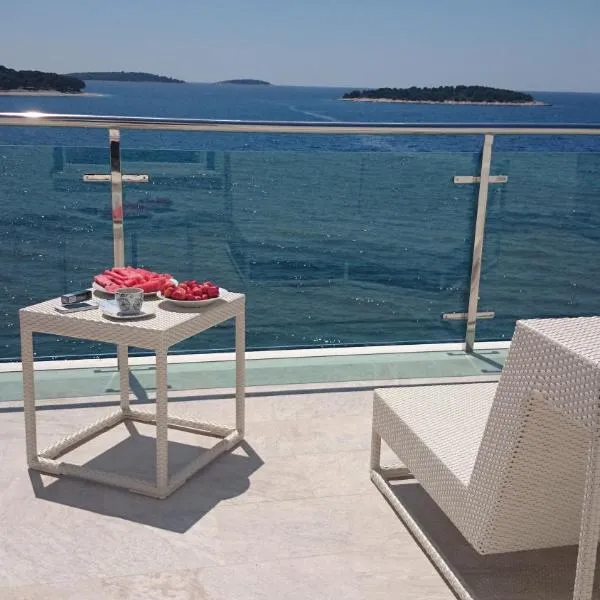 Apartments Toni Sea view, hotel v Primoštenu