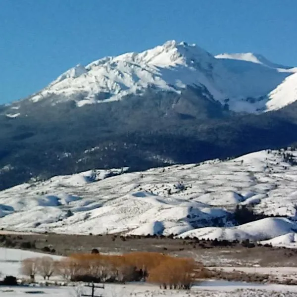 Yellowstone Basin Inn, готель у місті Гардінер