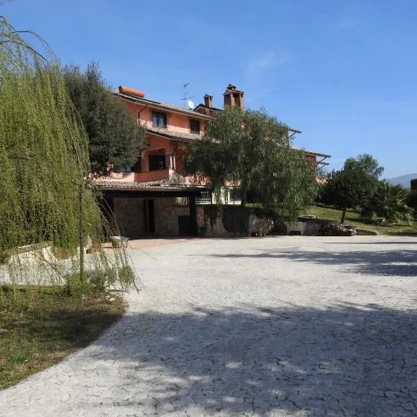 Alloggio Turistico Confortevole Passo Corese, hotel in Fara in Sabina