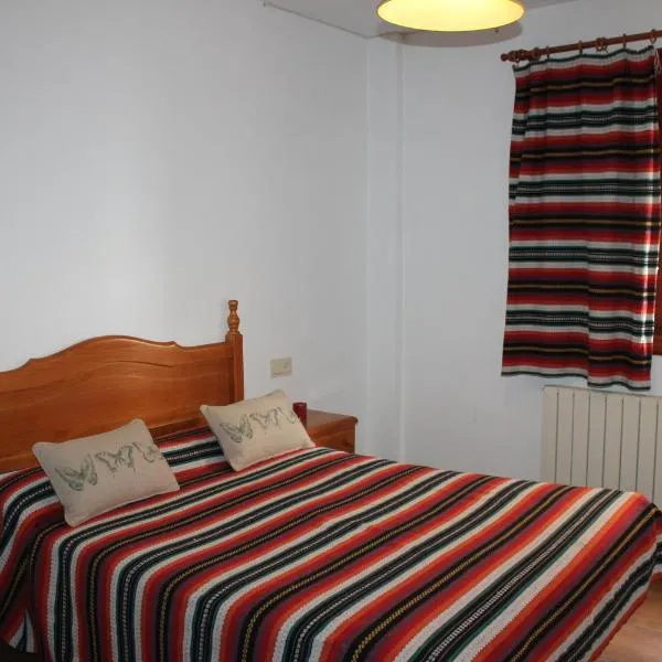 Apartamentos Rurales Rosendo: El Romero, hotel di Capileira