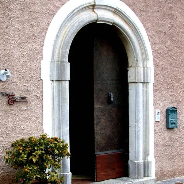 La Zizzania e il Mandarino, hotel in Roccagloriosa