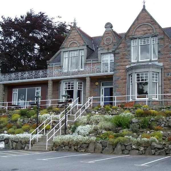 Ravenswood Social Club, hotell i Banchory