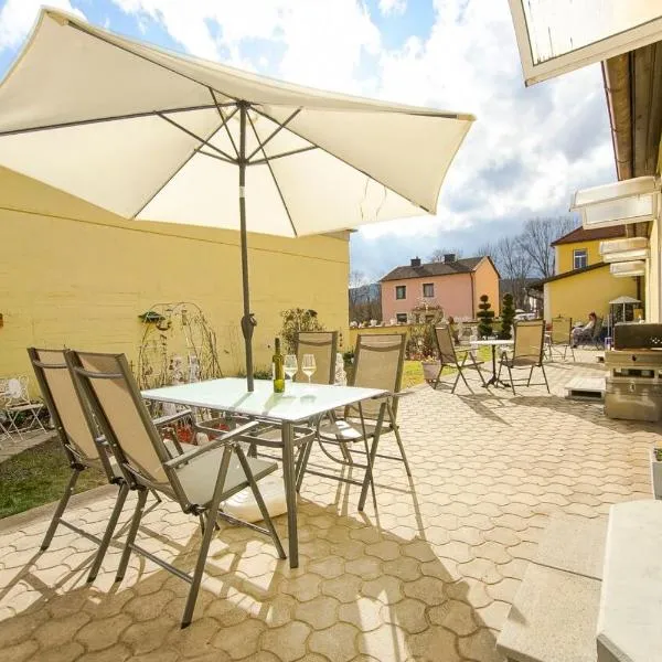 AusZeit Leoben 1 mit Terasse und gratis Parkplatz, Hotel in Leoben
