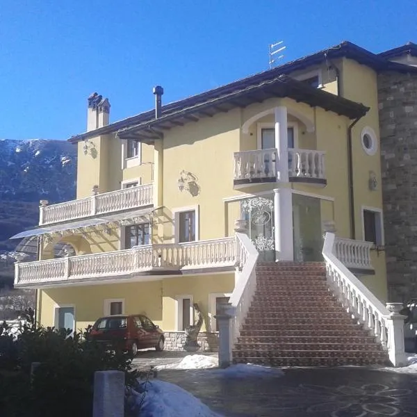 Hotel Vitalba, hotel Rocca di Mezzóban
