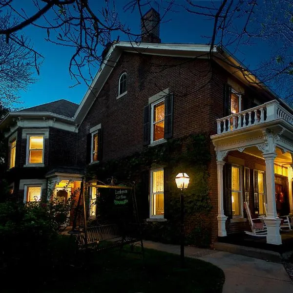 Lamberson Guest House, hotel v destinaci Galena