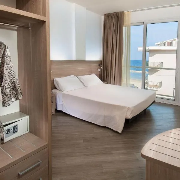 Hotel Atlantic & Spa: Gabicce Mare'de bir otel
