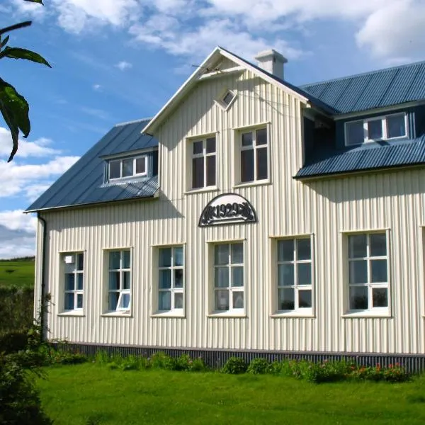 Guesthouse Húsid, hotel v destinaci Hlíðarendi