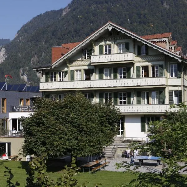 Chalet Hostel @ Backpackers Villa Interlaken, hotel v destinaci Interlaken