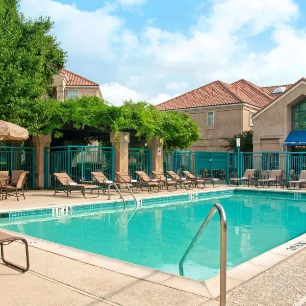 Hyatt House Dallas Addison, hotel v destinaci Addison