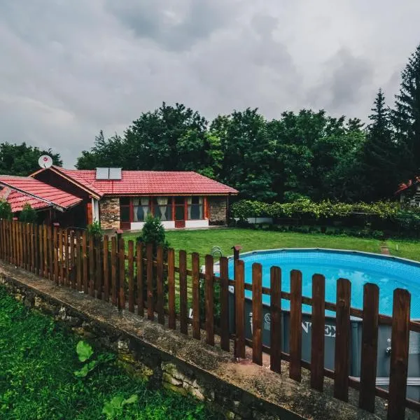 Завоя, hotel v destinaci Krušuna