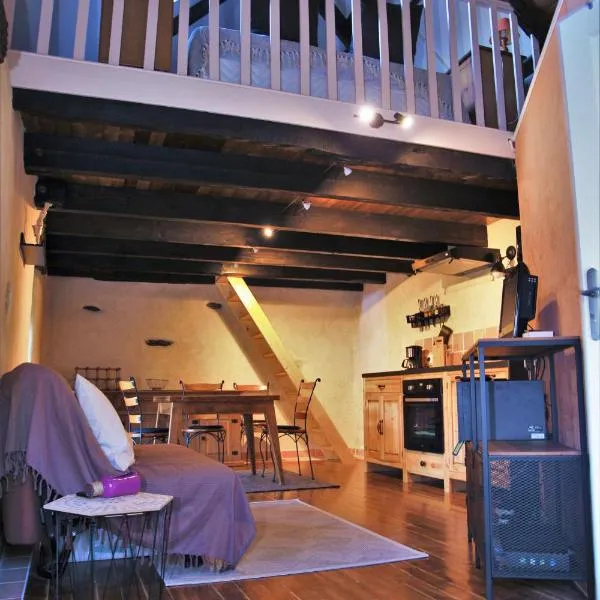 Au ptit gîte, hotel v destinaci Plounévézel