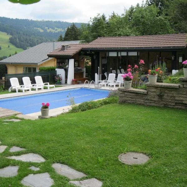 Le Logis du Chalet Perce-Neige, hotel v destinaci Châtel-Saint-Denis