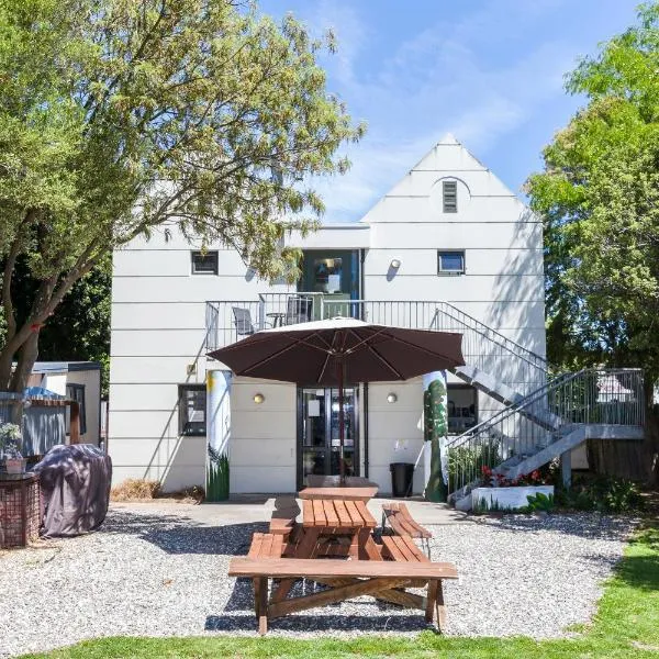 Around The World Backpackers, ξενοδοχείο σε Christchurch