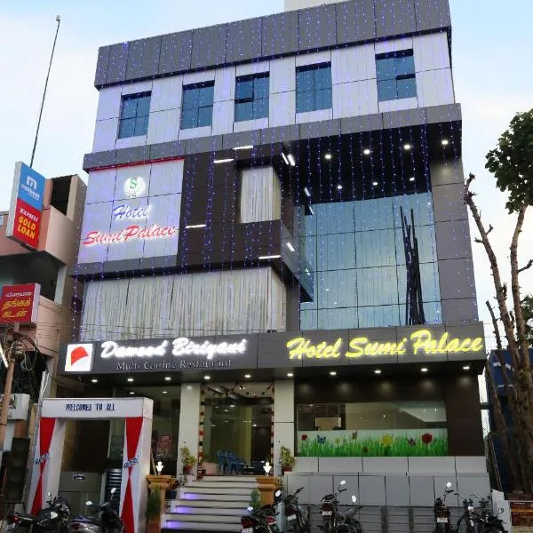 Hotel Sumi Palace, hotel em Vallam