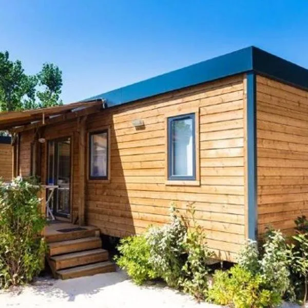 Camping Paris-Est, hotel v destinácii Champigny-sur-Marne