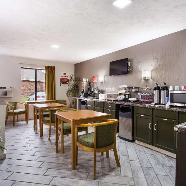 Red Lion Inn & Suites Olathe Kansas City、オレイサのホテル