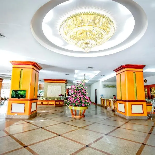 NGAN HA HOTEL, khách sạn ở Ðại Tiêt