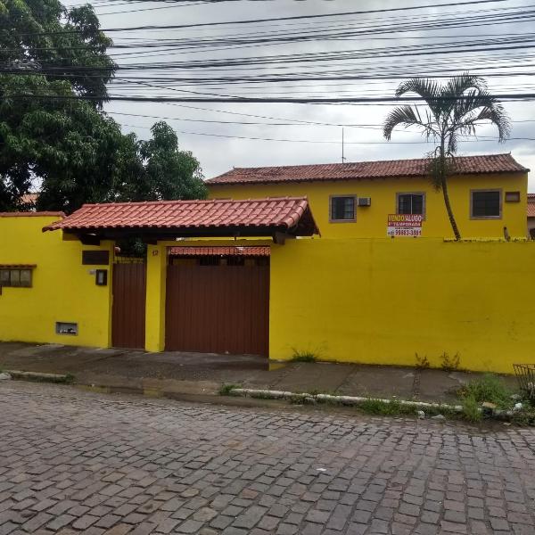 Casa com 2 quartos em condomínio