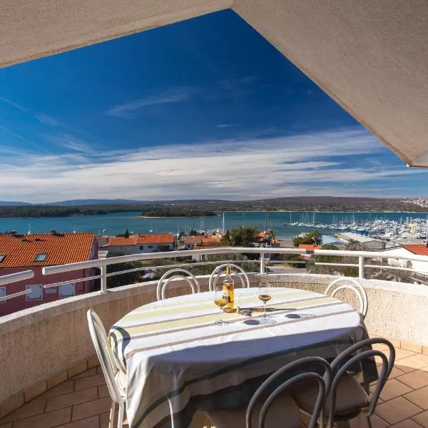 Villa Paradiso, hotel v destinaci Punat