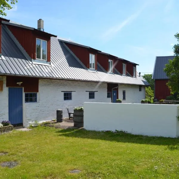 Rosenborgs Friluftspensionat, hotel v destinaci Färjestaden