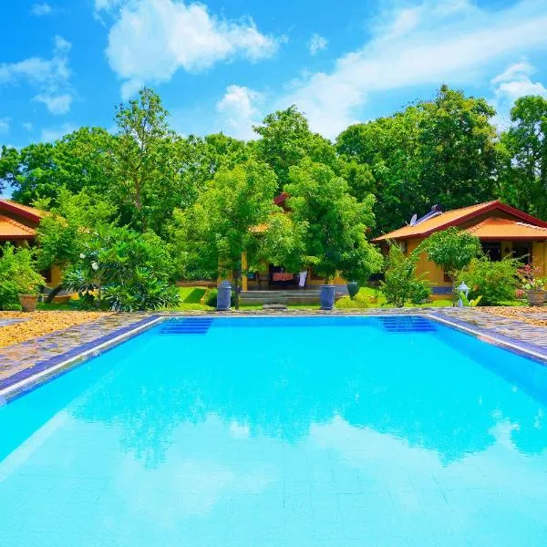 Shangri-Lanka Village, hotel in Tissamaharama